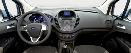 Interior del Ford Transit Curier