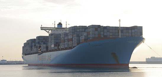 Barco Maersk en fachada atlántica