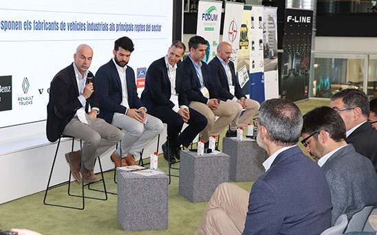 Momento de la mesa de los fabricantes de camiones