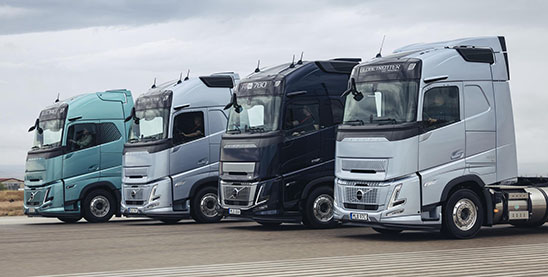 Cuatro versiones del Volvo FH Aero