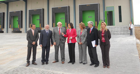 Autoridades de la Junta de Andalucía y el Ayuntamiento de Córdoba, en el acto de inauguración.