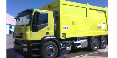 IVECO entrega 8 camiones Stralis a la empresa de limpieza de Málaga