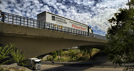 camión en carretera