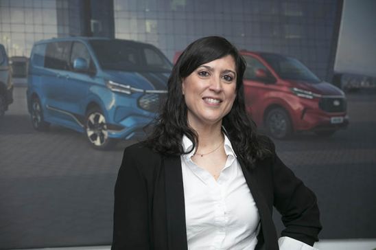 Marta Henríquez, Ford Pro