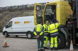 Inspección a camiones por DGT