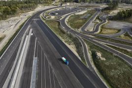 Scania inaugura una pista de pruebas que impulsa el transporte del futuro