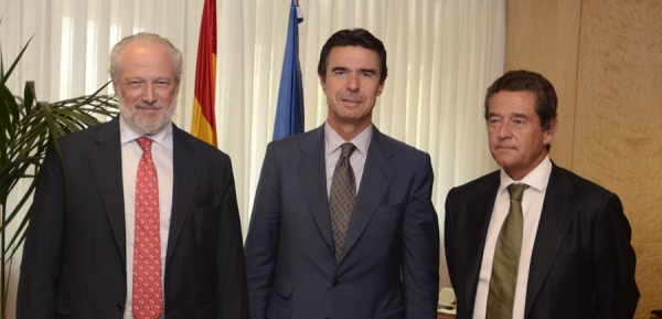 José Luis López-Schümmer, José Manuel Soria y Mario Armero