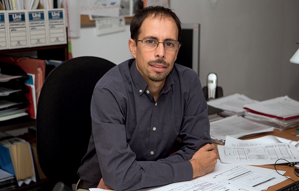 Julio Viartola, secretario general de ASFARES