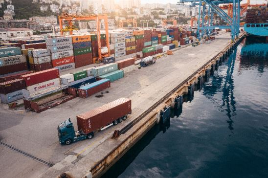 Transporte en terminal portuaria