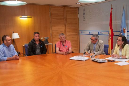 Reunión del colectivo de transporte de carbón de Galicia con representantes de la Xunta