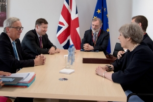 Reunión entre Jean-Claude Juncker y Theresa May sobre el Brexit