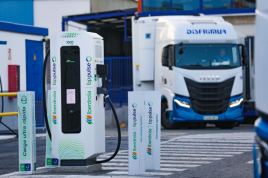 Iberdrola, bp pulse y Disfrimur: nuevas estaciones de recarga para vehículos pesados