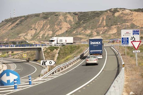 Salida de autopista en La Rioja