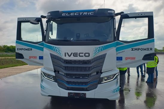 IVECO, Gruber y AIT prueban el transporte pesado cero emisiones