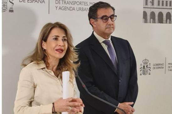La ministra de Transportes, Raquel Sánchez, y el presidente del CNTC, Carmelo González