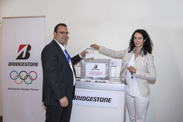 Sorteo de neumáticos Driveguard Bridgestone en el 17º Congreso de Empresarios de Transporte CETM