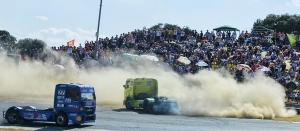 Dispositivo DGT para carreras de camiones en el Jarama