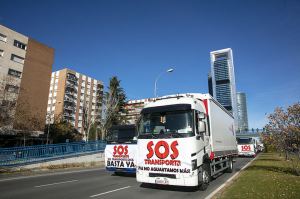 Marcha lenta de camiones en Madrid