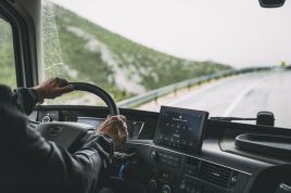 Persisten los bloqueos en las carreteras en Francia