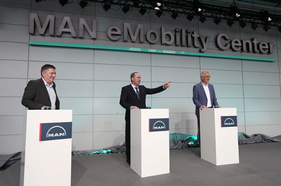 Man eMobility Center