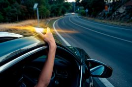 Fin a los bulos: la V-16 sigue siendo obligatoria para todos los usuarios de la carretera
