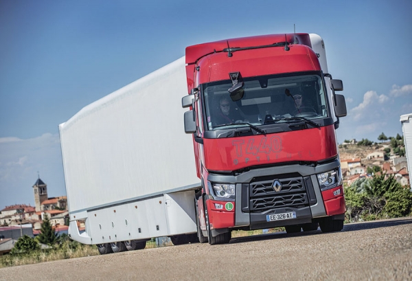 Renault Trucks T 440 Sleeper Cab