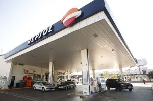 Gasolinera abierta al público