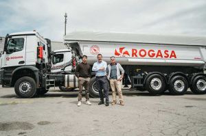 Entrega de basculantes de Schmitz Cargobull a Rogasa