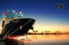 Barco con contenedores