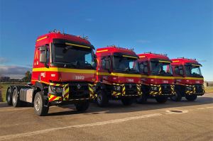 Renault Trucks entrega vehículos a la UME