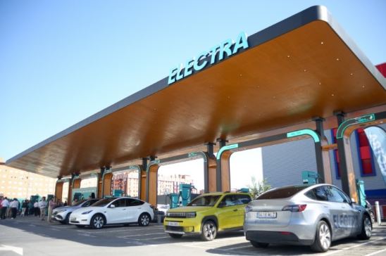 Electra inaugura en Madrid la recarga ultrarrápida más potente de Europa