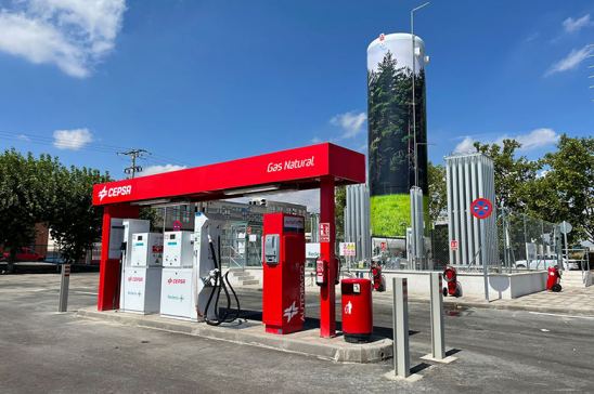 Cepsa y Redexis avanzan en la expansión del gas natural vehicular en España