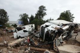 Las empresas de grúas denuncian que siguen teniendo vehículos de la DANA en sus instalaciones