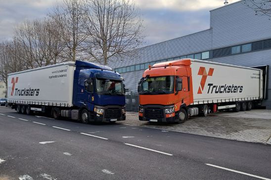 Camiones con ayuda humanitaria y destino Ucrania