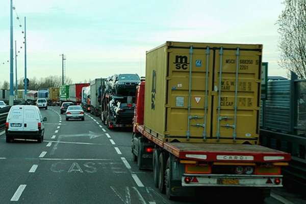 Transporte de mercancías por carretera