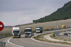 Camiones en carretera