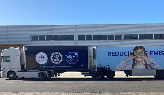 Carrefour apuesta por los megacamiones